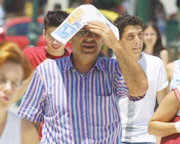 Δύο ακόμα ημέρες καύσωνα προβλέπει η ΕΜΥ – Πτώση της θερμοκρασίας από το Σάββατο