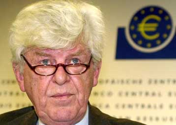 Στις κυβερνήσεις η ευθύνη για την επιτάχυνση της ανάπτυξης, λέει ο Βιμ Ντούιζενμπεργκ