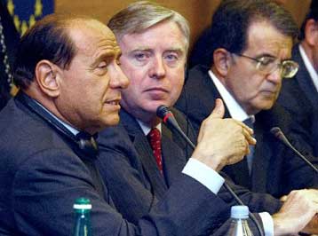 Για «ενορχηστρωμένη» διπλωματική κρίση από την αντιπολίτευση κάνει λόγο ο Μπερλουσκόνι