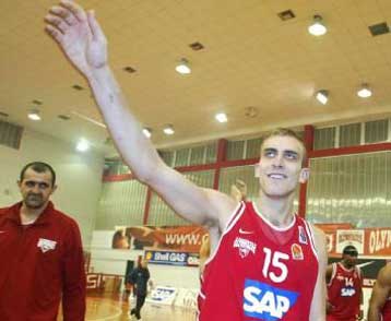 Ο Ινιάκι Ντε Μιγκέλ αποχαιρέτησε τον Ολυμπιακό