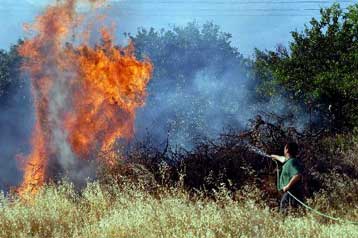 Τον κώδωνα του κινδύνου για το ενδεχόμενο πυρκαγιών κρούει η Πυροσβεστική