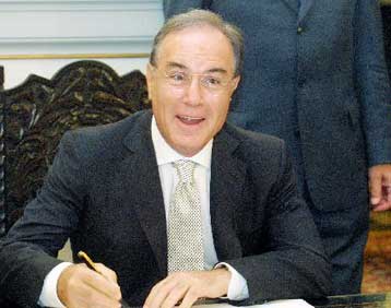 «Ασυμβίβαστη μάχη» κατά της αισχροκέρδειας υποσχέθηκε ο νέος υφυπουργός Ανάπτυξης