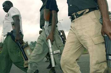 Στον απόηχο βίαιων επεισοδίων τα συνδικάτα της Νιγηρίας τερματίζουν τη γενική απεργία