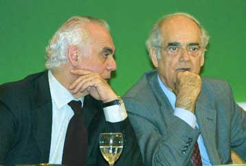 Εκτός ψηφοδελτίων του ΠΑΣΟΚ βουλευτές με 20ετή θητεία, υποστηρίζει δημοσίευμα