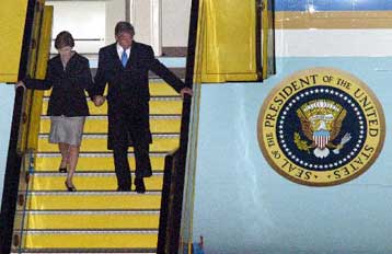 Στην Πρετόρια ο Τζορτζ Ο.Μπους, δεύτερο σταθμό της περιοδείας του στην Αφρική