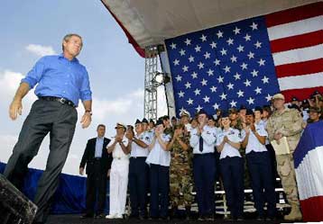 Έρευνα για το βάσιμο των στοιχείων Μπους κατά της Βαγδάτης αξιώνουν οι Δημοκρατικοί