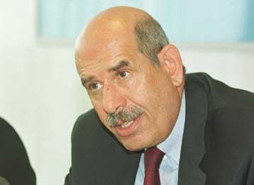 Στην Τεχεράνη ο Μπαραντέι με αίτημα την αποδοχή άνευ όρων ελέγχων από την ΙΑΕΑ