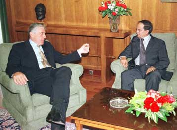 Στην ενίσχυση της Εθνικής Φρουράς στην Κύπρο συμφώνησαν Παπαντωνίου-Μαυρονικόλας