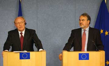 Πειθαρχικό έλεγχο για τρία υψηλόβαθμα στελέχη της Eurostat ξεκινά η Κομισιόν