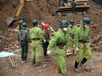 Τουλάχιστον 21 νεκροί στο Χονγκ Κονγκ εξαιτίας πτώσης λεωφορείου από γέφυρα