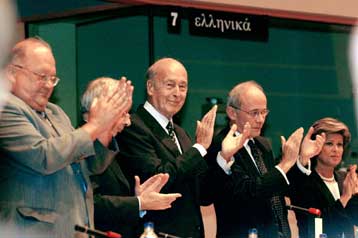 Την τελική μορφή του έλαβε το σχέδιο Συντάγματος της ΕΕ