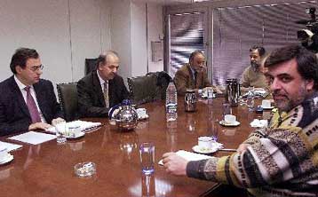 Προς συμφωνία κυβέρνησης – ΑΔΕΔΥ για αυξήσεις και νέο μισθολόγιο