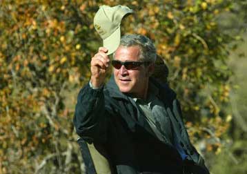 Στην Ουγκάντα ο Μπους, προτελευταίο σταθμό της περιοδείας του στην Αφρική