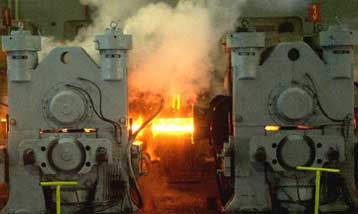 Ανέκαμψε η βιομηχανική παραγωγή το Μάιο – Πτώση 1,3% στο πεντάμηνο