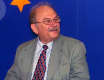 Επιφυλακτική ως αρνητική η στάση της Λευκωσίας απέναντι στην πρόταση Ντενκτάς