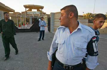 Στην ιρακινή αστυνομία η πλήρης ευθύνη διατήρησης της τάξης στην Φαλούζα