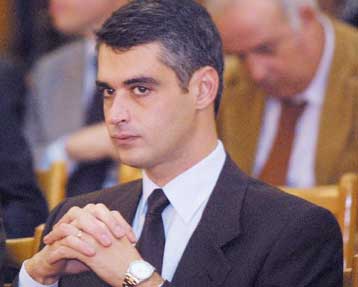 Διάλογο για τον εκλογικό νόμο υπό προϋποθέσεις προτείνει ο Αρης Σπηλιωτοπουλος