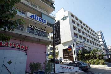 Τρία σενάρια εξετάζουν οι Αρχές για τη βόμβα στην Alico