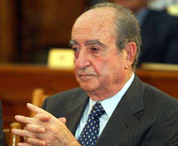 «Φωτιές» άναψε η δήλωση Μητσοτάκη για πρόωρες εκλογές με παραίτηση Στεφανόπουλου