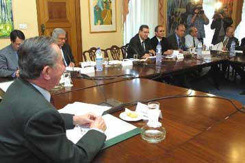 Στον Τάσσο Παπαδόπουλο η ευθύνη χειρισμού των προτάσεων Ντενκτάς για τα Βαρώσια