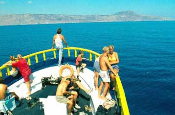 Μείωση 15% στην τουριστική κίνηση – «Ακριβός» προορισμός η Ελλάδα