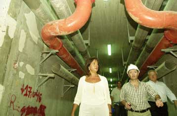 Δύο ακόμα έργα βιολογικού καθαρισμού ξεκινούν το 2003, ανακοίνωσε η Β.Παπανδρέου