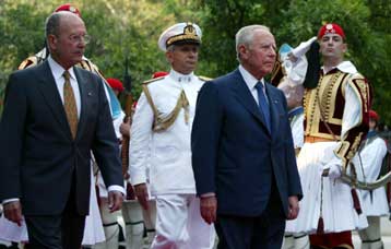 Εγκάρδια συνάντηση Στεφανόπουλου με τον Ιταλό ομόλογό του Ατζέλιο Τσιάμπι