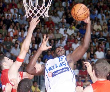 Η νίκη επί της Τουρκίας δίνει στην εθνική εφήβων μπάσκετ την πρόκριση στους «4»