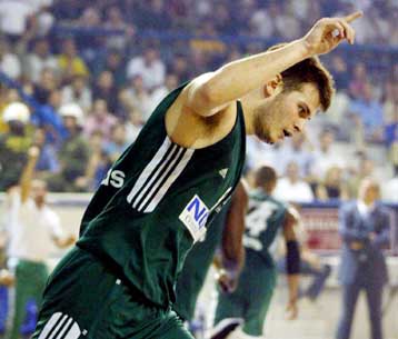 Στη Ρεάλ Μαδρίτης θα συνεχίσει την καριέρα του ο Αντώνης Φώτσης