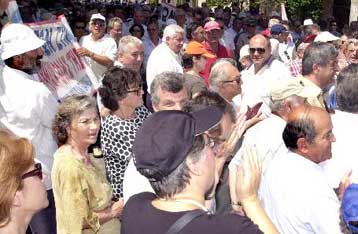 Κίνητρα για παραμονή στην εργασία έως τα 67 έτη προωθεί η κυβέρνηση