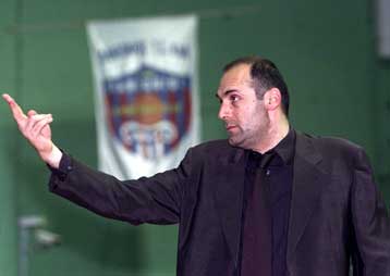 Παρελθόν αποτελεί από την τεχνική ηγεσία του Πανιωνίου ο Γ.Καλαφατάκης