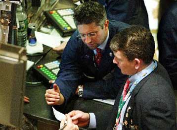 Σε αρνητικό έδαφος η Γουόλ Στριτ την Πέμπτη