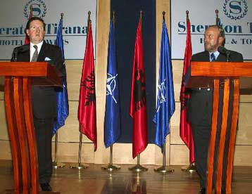 Προσηλωμένη η Αλβανία στο στόχο της ένταξης στις ευρωατλαντικές δομές