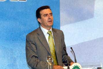 Ανανέωση ιδεών και προσώπων επιδιώκει για το ΠΑΣΟΚ ο νέος γραμματέας του