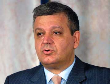 Να ανοίξουν τους χρηματιστηριακούς κωδικούς καλεί ο Κ.Σημίτης τους βουλευτές του ΠΑΣΟΚ