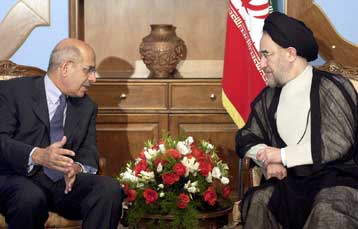 Με επανεξέταση των διμερών σχέσεων προειδοποιεί η ΕΕ το Ιράν