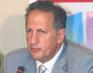 Σε όλα τα πρόσωπα εξουσίας επεκτείνεται η απαγόρευση για «παιχνίδια» στο Χρηματιστήριο