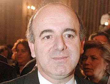 Μέσω Internet οι συναλλαγές των φορολογούμενων, δηλώνει ο Απόστολος Φωτιάδης