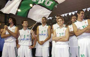 Την απόκτηση του Νίκου Χατζηβρέττα ανακοίνωσε η ομάδα μπάσκετ του Παναθηναϊκού