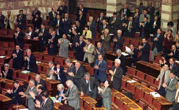 Κίνδυνο παραγραφής ποινικών υποθέσεων, που ίσως αφορούν υπουργούς, διαβλέπει η ΝΔ