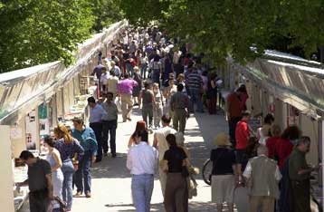 Στη Διονυσίου Αρεοπαγίτου μεταφέρεται το φετινό Φεστιβάλ Βιβλίου