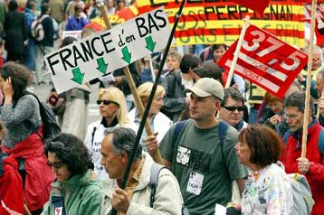 «Μήνυμα» για τις επερχόμενες αλλαγές στις συντάξεις από τη Γαλλία