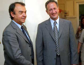 Εμμένει στη θεσμοθέτηση της απλής αναλογικής ο Δημήτρης Τσοβόλας