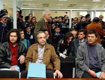 Δεκτή η απόφαση του Σ.Ξηρού να μην απολογηθεί – Ένσταση ακυρότητας και από τον Χρ.Ξηρό