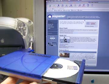 Το Napster eπιστρέφει από τα Χριστούγεννα, ανανεωμένο και νόμιμο