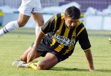 Διάψευση από ΑΕΚ και Ίβιτς για επεισόδιο του Σέρβου με τον Κωνσταντινίδη