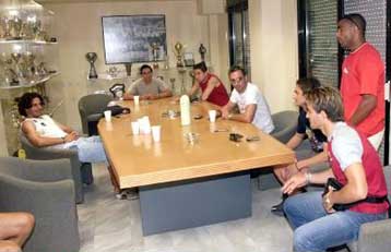 Αλυτα τα προβλήματα του Αρη ύστερα από τη συνάντηση παικτών-διοίκησης