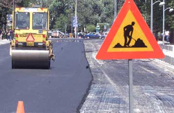 Πρόγραμμα ανακατασκευής πεζοδρομίων και οδών προωθεί ο Δήμος Αθηναίων