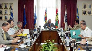 Ευελιξία και αξιοκρατία στην ηγεσία των Ενόπλων Δυνάμεων προωθεί ο Γ.Παπαντωνίου