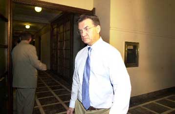 Σε απεργίες με την έναρξη της νέας σχολικής χρονιάς προσανατολίζονται οι δάσκαλοι